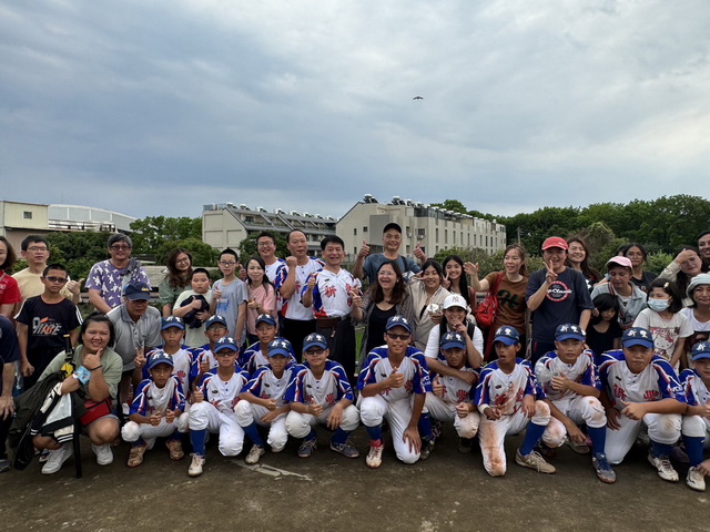 新豐國小少棒隊　勇奪國小軟式組全國棒球聯賽冠軍