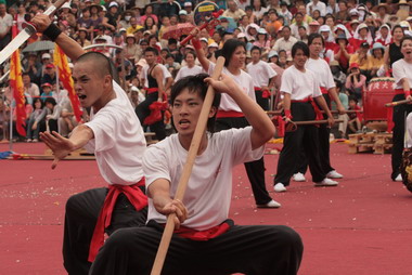 全國大專院校創意宋江陣頭大賽青春陣變(圖)