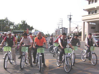 嘉義環保局舉辦低碳樂活義工行活動(圖)