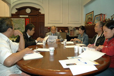 議員李妍慧帶領新竹社區營造人員拜訪市長(圖)