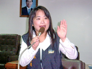 埔里鎮代會砲聲隆隆(圖)