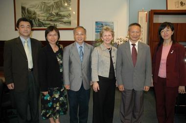 英國曼徹斯特科學園區管理局長拜會(圖)