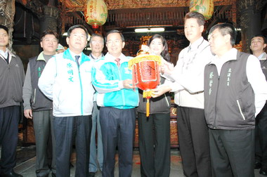 陳水扁南下嘉義走訪基層(圖)