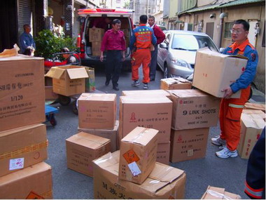 消防局查獲苗栗市南勢里非法儲存爆竹案(圖)