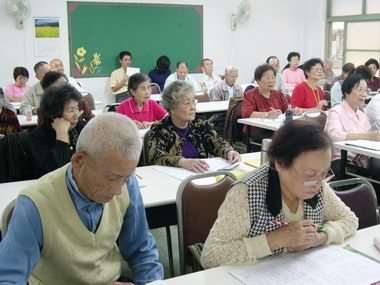 日本語專家佐藤貴仁參訪霧峰(圖)