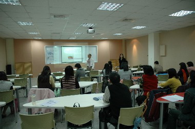 勉力同仁知法守法保民權益(圖)