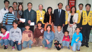 屏東縣長接見台北七星扶輪社社員(圖)