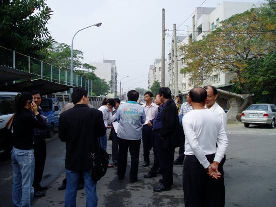 勘查永華國小北側鹽埕路103巷82弄拓寬問題(圖)