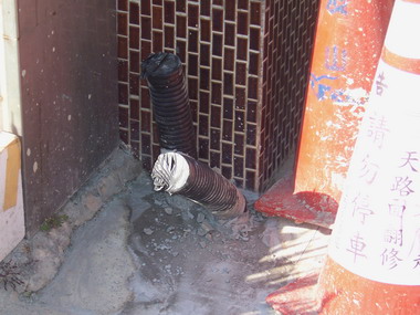 埋設管線包商「鴨霸」引發反彈(圖)