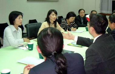 林岱樺爭取縣內多所國中小屋頂防水隔熱設備(圖)