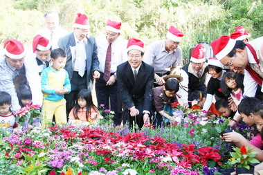 就職兩週年李朝卿打造國際健康花園城市(圖)