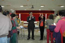 2008年月曆及宣導交通安全(圖)