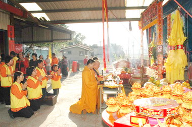 日月宮舉行動土典禮鄭永金前往祈福(圖)