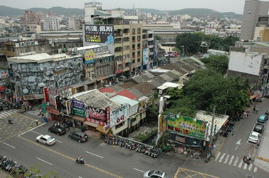 市長關切青草湖重生計畫及綠九案等進度(圖)