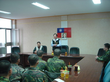 台南縣歸仁鄉鄉長陳特清至後備907旅慰問(圖)