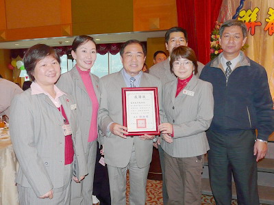 中正局公所今舉行愛心聯歡餐會(圖)