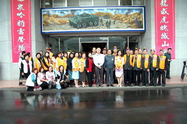 副縣長陳志清慰問勤兵整中心(圖)