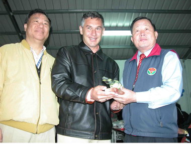 走入苗栗看國際 世界自由民主聯盟參訪(圖)