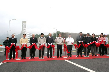 國道6號愛蘭交流道舉行通車典禮(圖)
