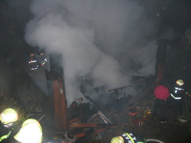 公館鄉山區的一間民宿今天凌晨傳出火警(圖)