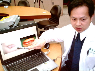 腹部外傷斷寸腸  腹壁疝氣疤痕長(圖)