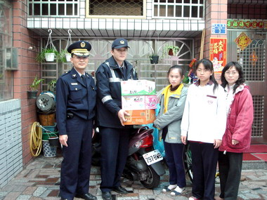 廖維謨發動樂捐救濟貧戶(圖)