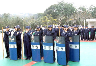 彰化警分局成立第一支女警機動保安隊(圖)