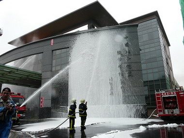 基隆市長肯定消防局舉辦廠區消防演習用心(圖)