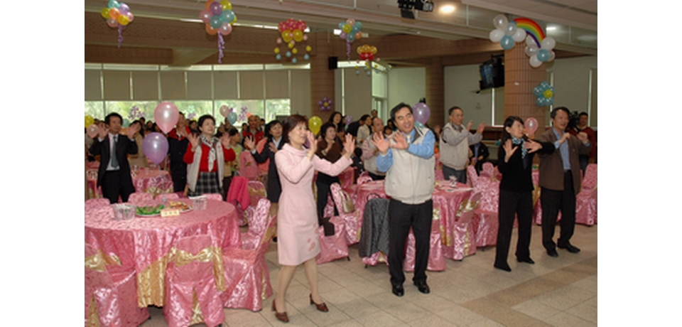 嘉義縣紅會長吳容輝推動「助學圓夢計畫」(圖)