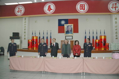 新竹縣長參加警察、消防局新春團拜(圖)