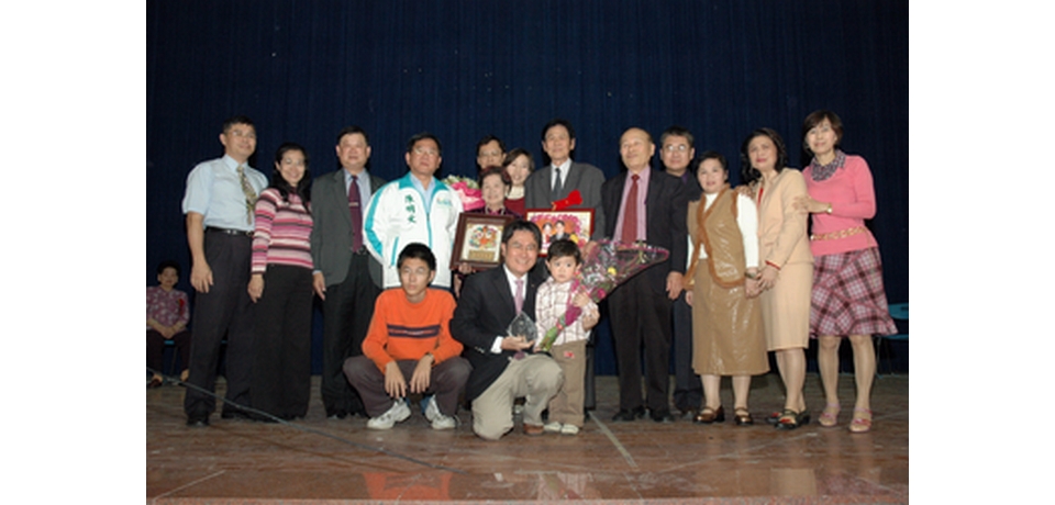 梅山鄉老人會金鑽婚表揚大會(圖)