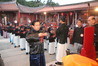 台南市各界春祭大成至聖先師孔子釋奠典禮(圖)