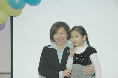 模範兒童拍照 183位小朋友笑呵呵(圖)