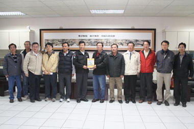 水利署等單位官員抵金勘察水資源(圖)