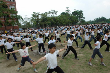 97年度校園百萬學生體適能宣導活動(圖)