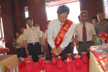 國定古蹟道東書院舉行考生祈福(圖)