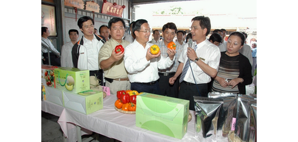 陳水扁南下視察嘉義縣社造及農業成果(圖)