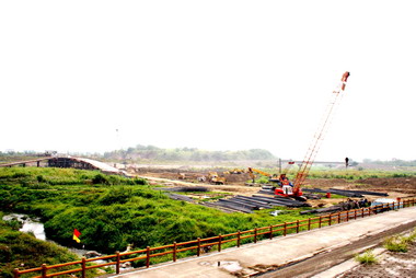 祖祠橋99年完成將促進貓羅溪兩岸發展(圖)