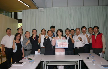 台東縣長發起捐款救助中國大陸四川震災(圖)