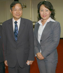 赴經建會力爭擴大內需經費(圖)