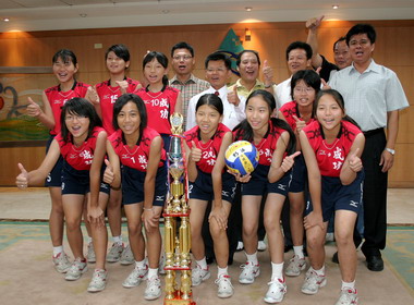 成功國小女排冠全國 獲縣長表揚(圖)