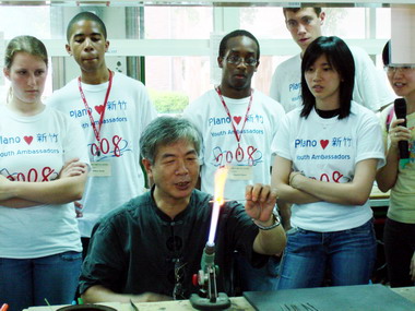 美國德州布蘭諾市交換學生參訪香山中學(圖)