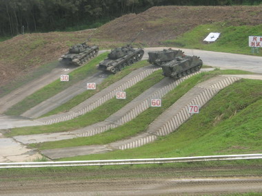 集集鎮岳崗營區國防知性之旅營區開放(圖)