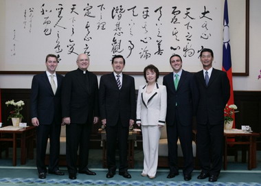 紐約聖若望大學校長哈林頓今訪總統府(圖)