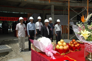 交大客家文化學院大樓興建工程上樑(圖)