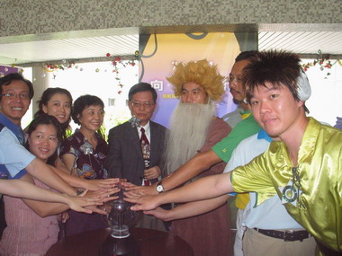 2008年向光飛行暑期青少年活動(圖)