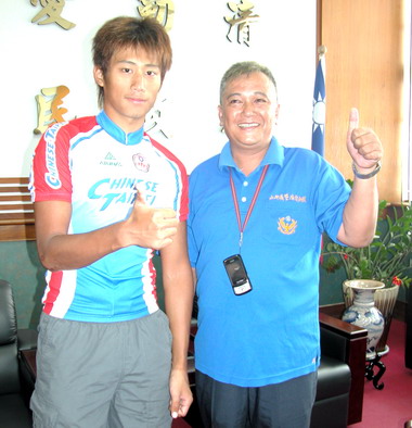 19歲自由車手馮俊凱進軍奧運劉政鴻接見(圖)