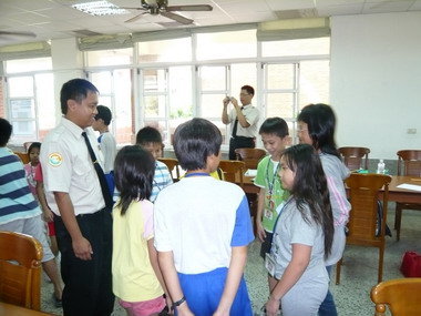 檢送屏東縣文化替代役男暑期兒童課業輔導(圖)