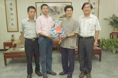 黃怡凱榮升謝宜璋熱情歡送(圖)