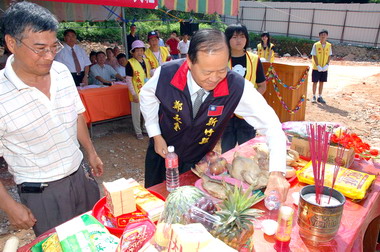 關西石光國中舉行校舍整建工程動土典禮(圖)